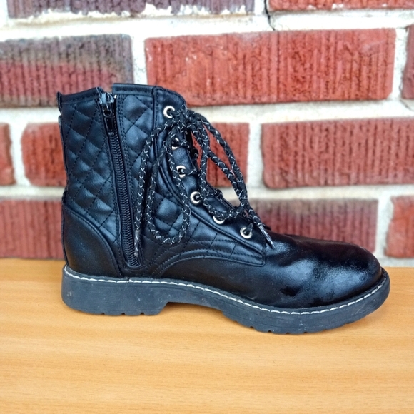 Steve Madden 'Bettyy' Vegan Leather Diamond Quilted Combat Boots in Black - Picture 3 of 7